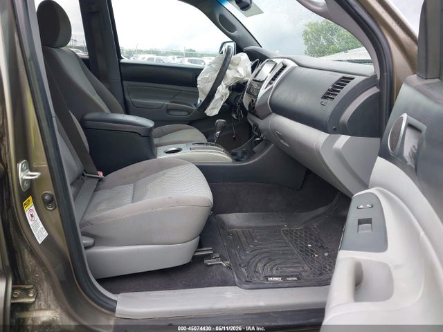 2013 Toyota TACOMA PRERUNNER V6 photo 5