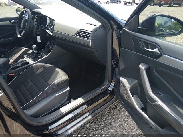 صورة 5 لـ 2024 Volkswagen JETTA 1.5T SPORT
