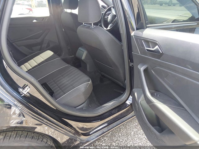 صورة 8 لـ 2024 Volkswagen JETTA 1.5T SPORT