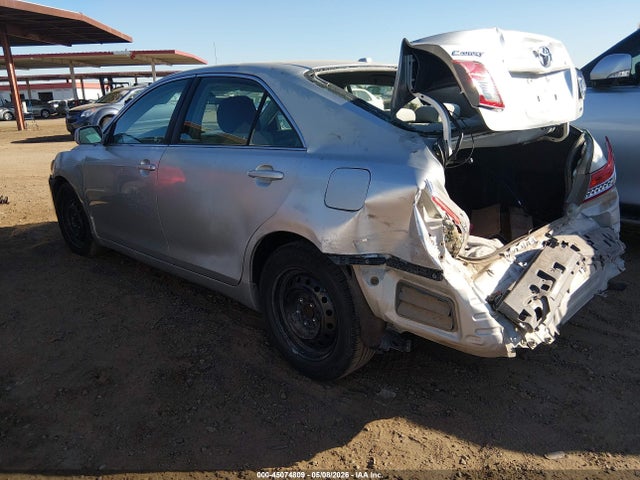 صورة 3 لـ 2011 Toyota CAMRY LE