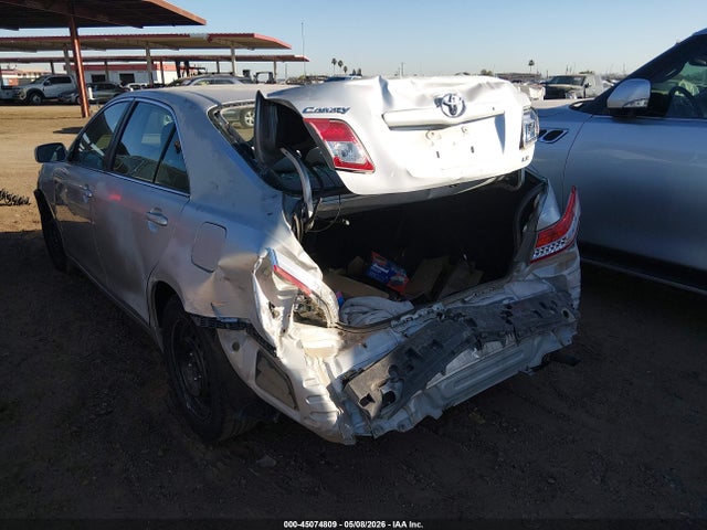 صورة 6 لـ 2011 Toyota CAMRY LE