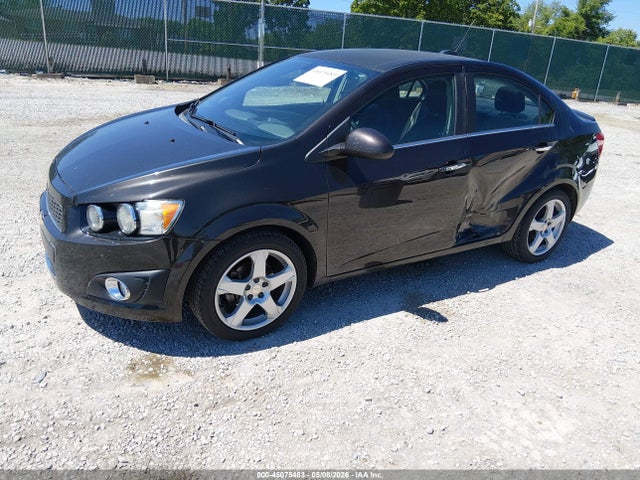 2016 Chevrolet SONIC LTZ AUTO — фото 2