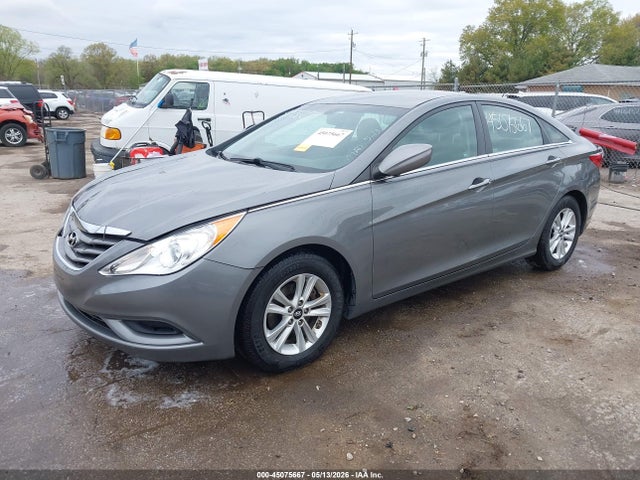 2012 Hyundai SONATA GLS — фото 2