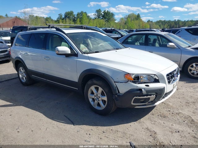 2013 VOLVO XC70 3.2/3.2 PLATINUM/3.2 PREMIER/3.2 PREMIER PLUS