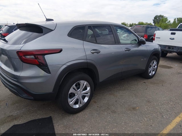 2026 CHEVROLET TRAX FWD LS 4