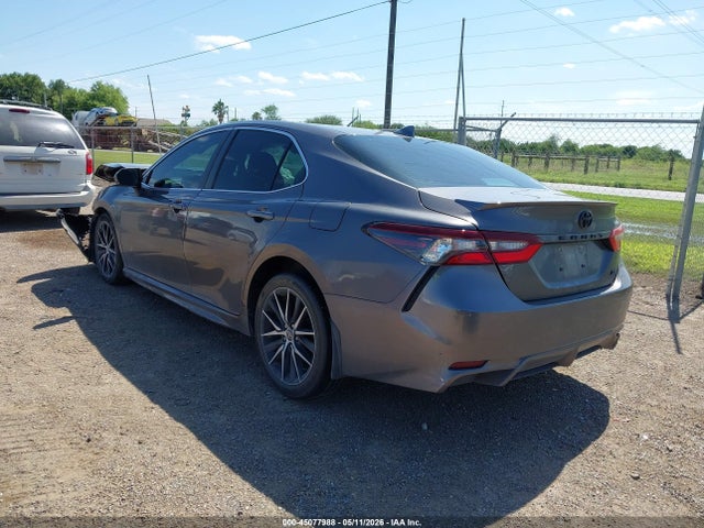2023 Toyota CAMRY SE photo 3
