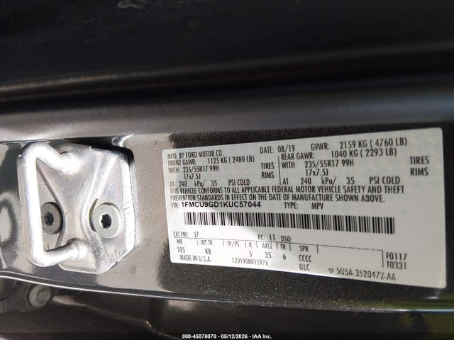 2019 FORD ESCAPE SE 9