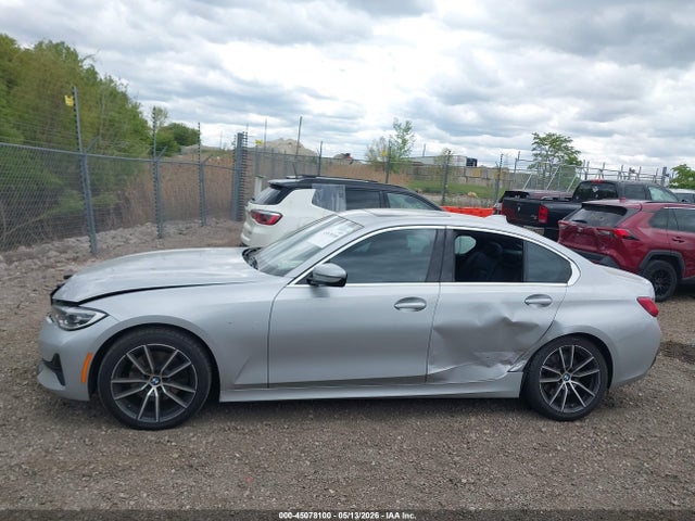 صورة مصغرة 14 لـ 2019 BMW 330I XDRIVE