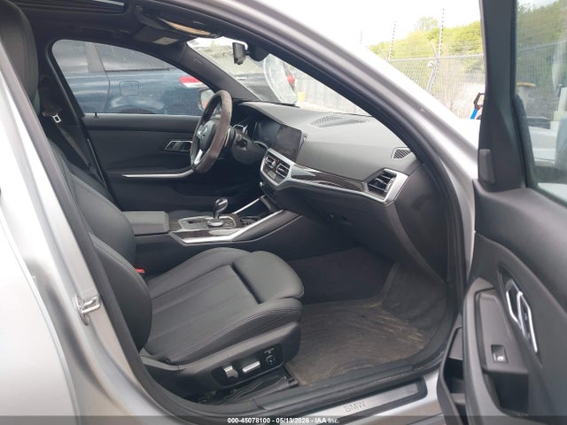 صورة 5 لـ 2019 BMW 330I XDRIVE