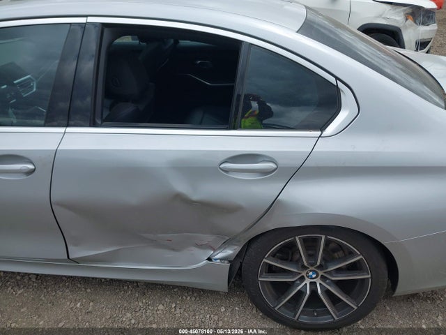 صورة 6 لـ 2019 BMW 330I XDRIVE