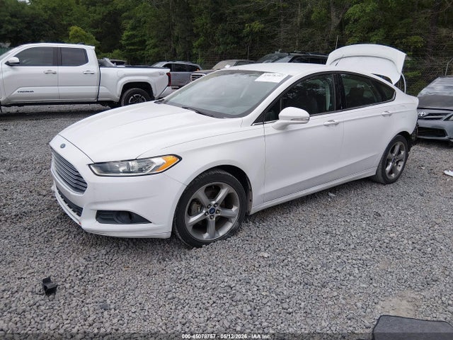 FORD FUSION SE - 2