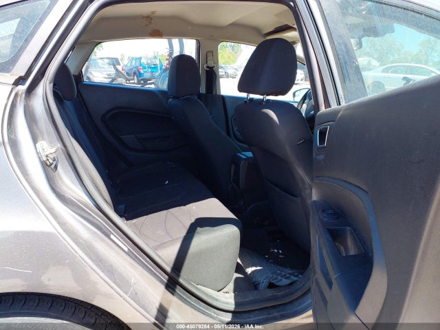 FORD FIESTA SE - 8