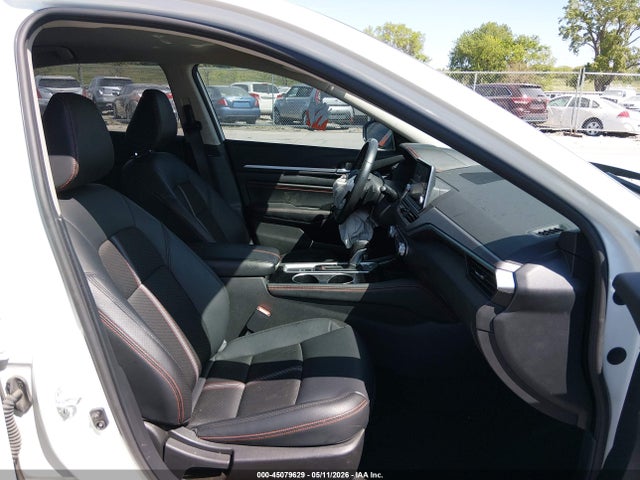 2023 Nissan ALTIMA SR INTELLIGENT AWD photo 5