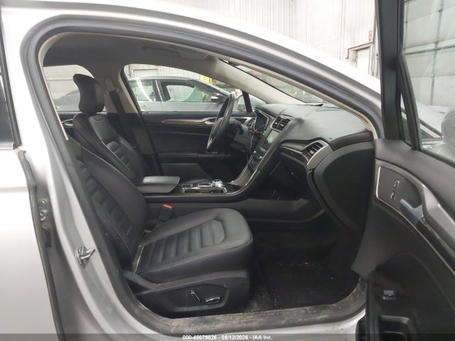 FORD FUSION SE - 5