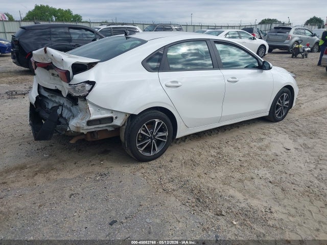 صورة 4 لـ 2024 KIA FORTE LXS