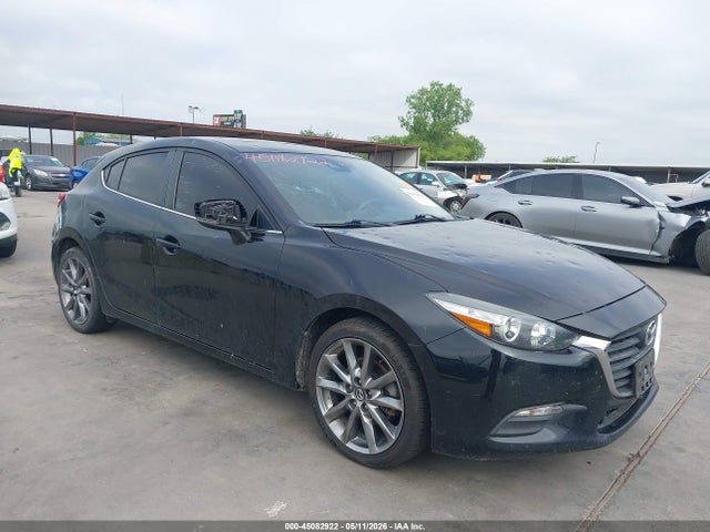 2018 MAZDA MAZDA3 TOURING