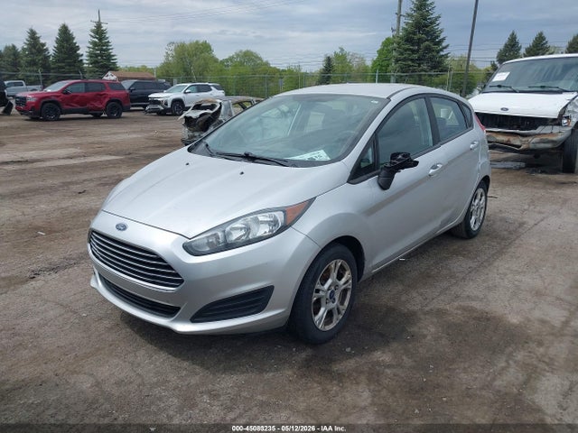 2015 FORD FIESTA SE 照片 2