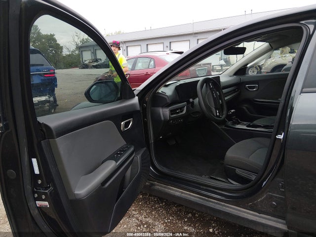 2025 KIA K4 LX photo 5