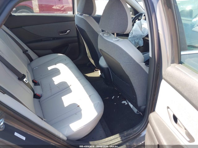 2024 Hyundai ELANTRA LIMITED photo 8