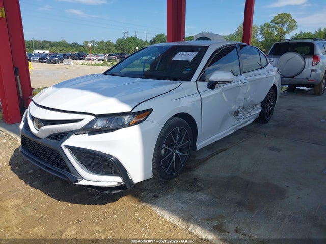 2023 Toyota CAMRY SE photo 2