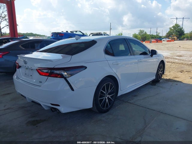 2023 Toyota CAMRY SE photo 4