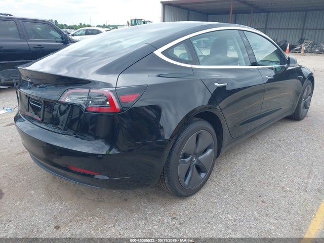 صورة 4 لـ 2018 Tesla MODEL 3 LONG RANGE/MID RANGE