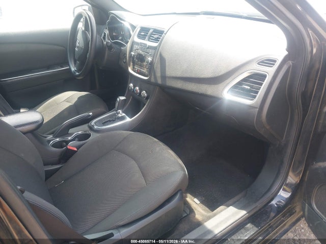2013 Dodge AVENGER SE V6 照片 5