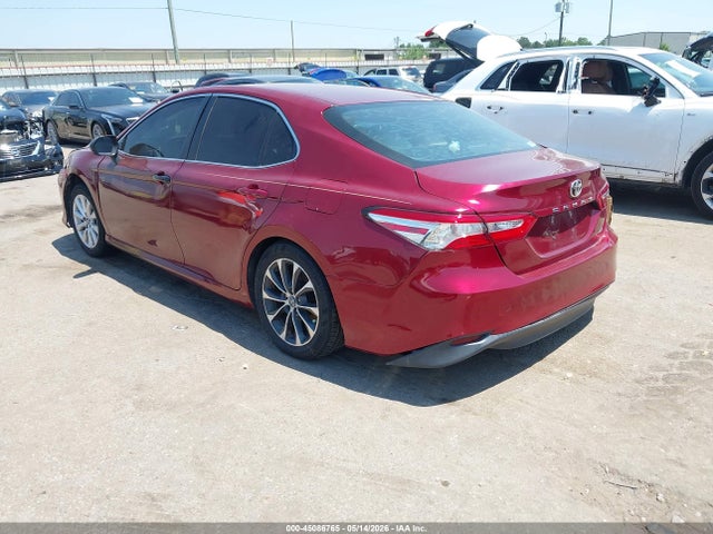 2018 Toyota CAMRY LE — фото 3