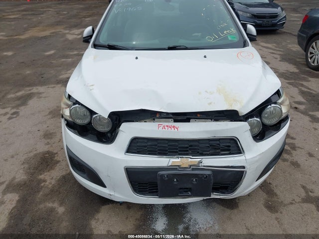 صورة 6 لـ 2015 Chevrolet SONIC LS AUTO