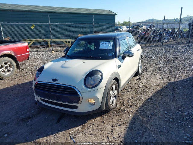 صورة 2 لـ 2017 MINI HARDTOP COOPER
