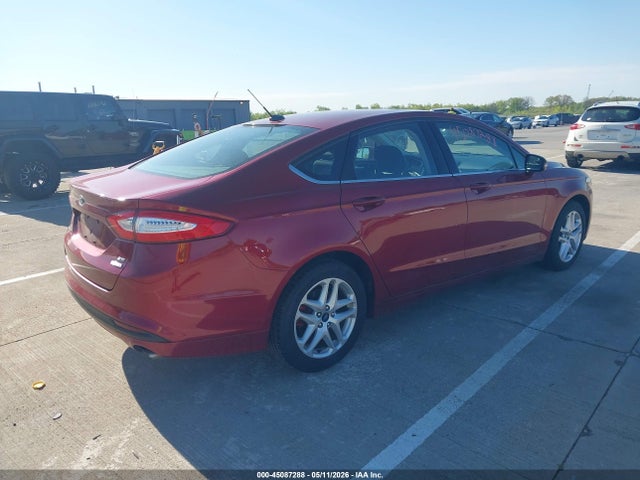 FORD FUSION SE - 4