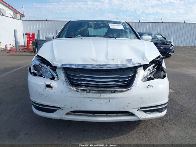2011 Chrysler 200 TOURING — фото 6