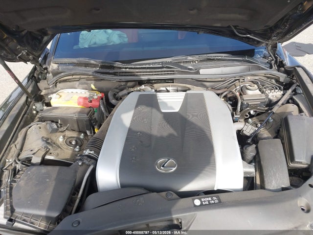 صورة 10 لـ 2024 Lexus IS 350 F SPORT