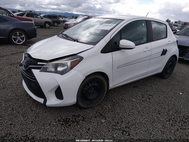 2015 Toyota YARIS L 照片 2