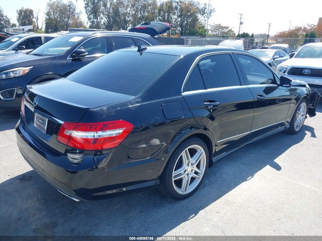 صورة 4 لـ 2012 Mercedes-BENZ E 350