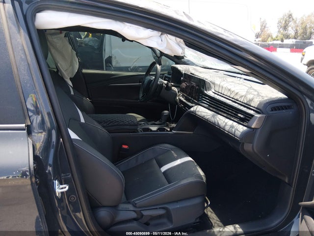 2025 Toyota CAMRY SE 照片 5