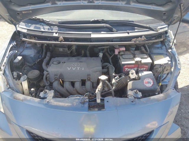 2010 Toyota YARIS 照片 10