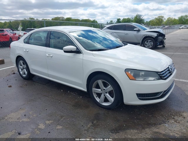 2013 VOLKSWAGEN PASSAT 2.5L SE
