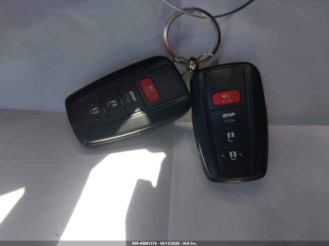 2024 Toyota CAMRY XSE thumbnail 11