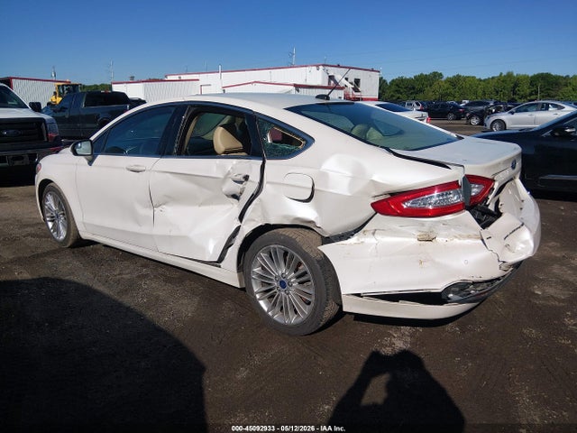 FORD FUSION SE - 3