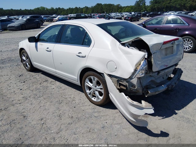 FORD FUSION SE - 3