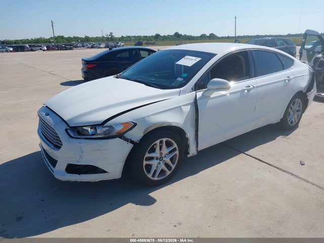 FORD FUSION SE - 2
