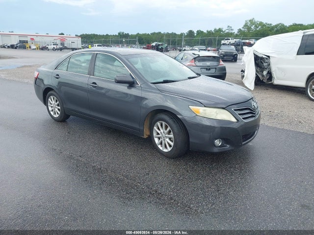 2010 TOYOTA CAMRY XLE