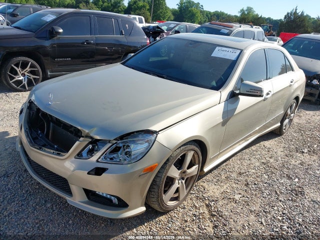 2011 Mercedes-BENZ E 350 4MATIC — фото 2