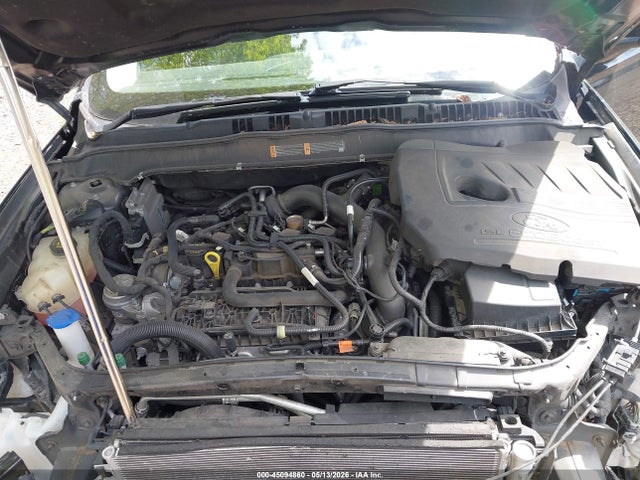 FORD FUSION SE - 10