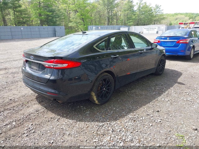 FORD FUSION SE - 4