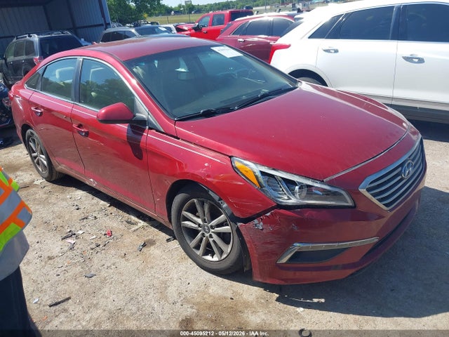 2015 Hyundai SONATA SE — фото 1