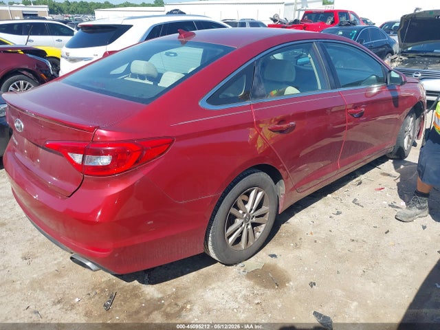 2015 Hyundai SONATA SE — фото 4