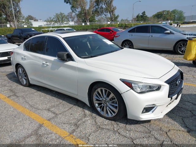2021 Infiniti Q50 LUXE 照片 1
