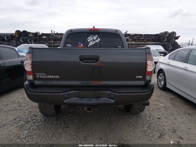 صورة مصغرة 16 لـ 2015 Toyota TACOMA BASE V6